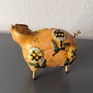MEOW AT THE MOON Treasure Box Figurine - Pig - Thebe - Trinkets Harmony Ball